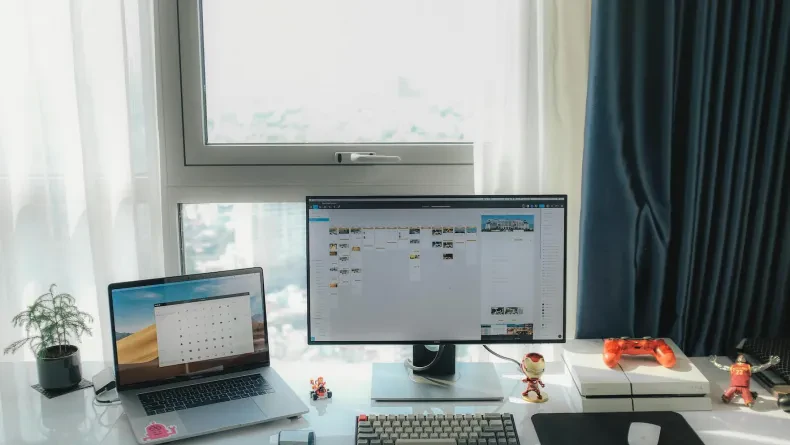 Reportage : Comment un traducteur peut gérer toute son activité avec un seul outil — l’exemple Swantrad