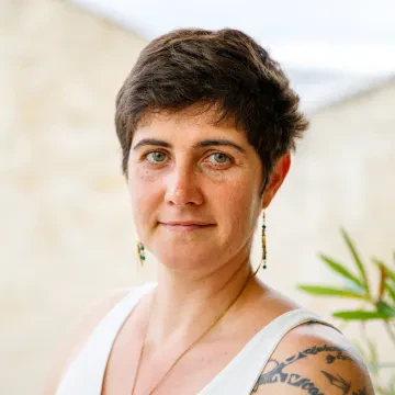 Ludivine Bruzzese- Blu- Trad