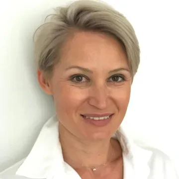 Arina C.