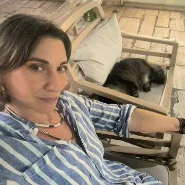 Nadine H.