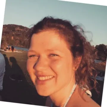 Emma L.