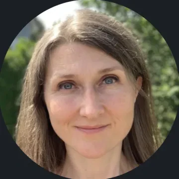 Suzanne-Rose G.